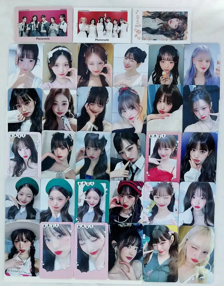 Ive jang wonyoung unofficial goods photocard Mix or triple lanbaks and sell them.