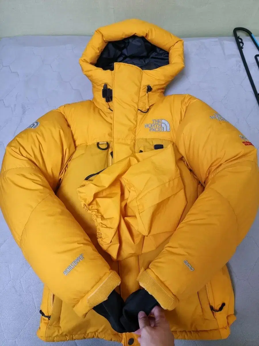 Quick sale) The North Face Himalaya Yellow S (true to size 100)