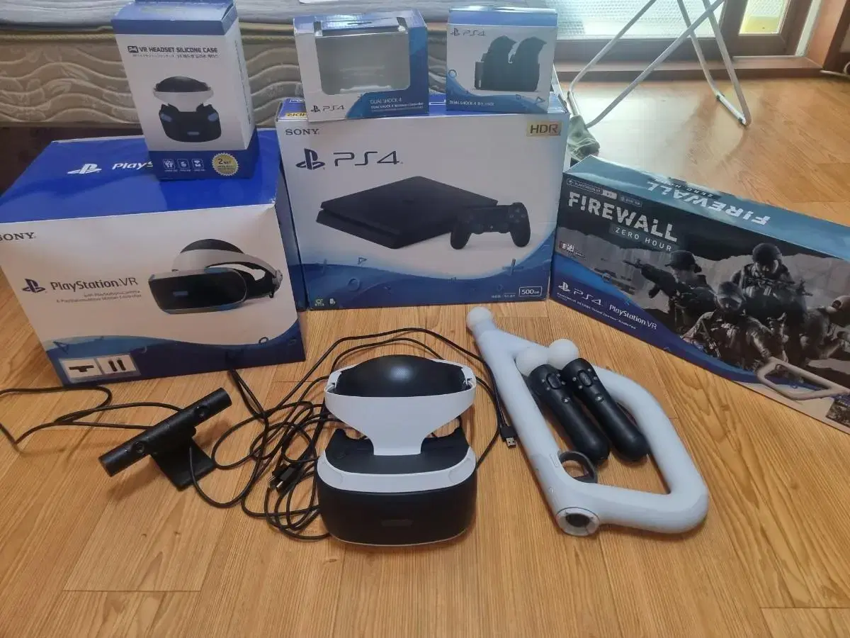 PS4 500GB+VR+슈팅건+무브봉 판매합니다