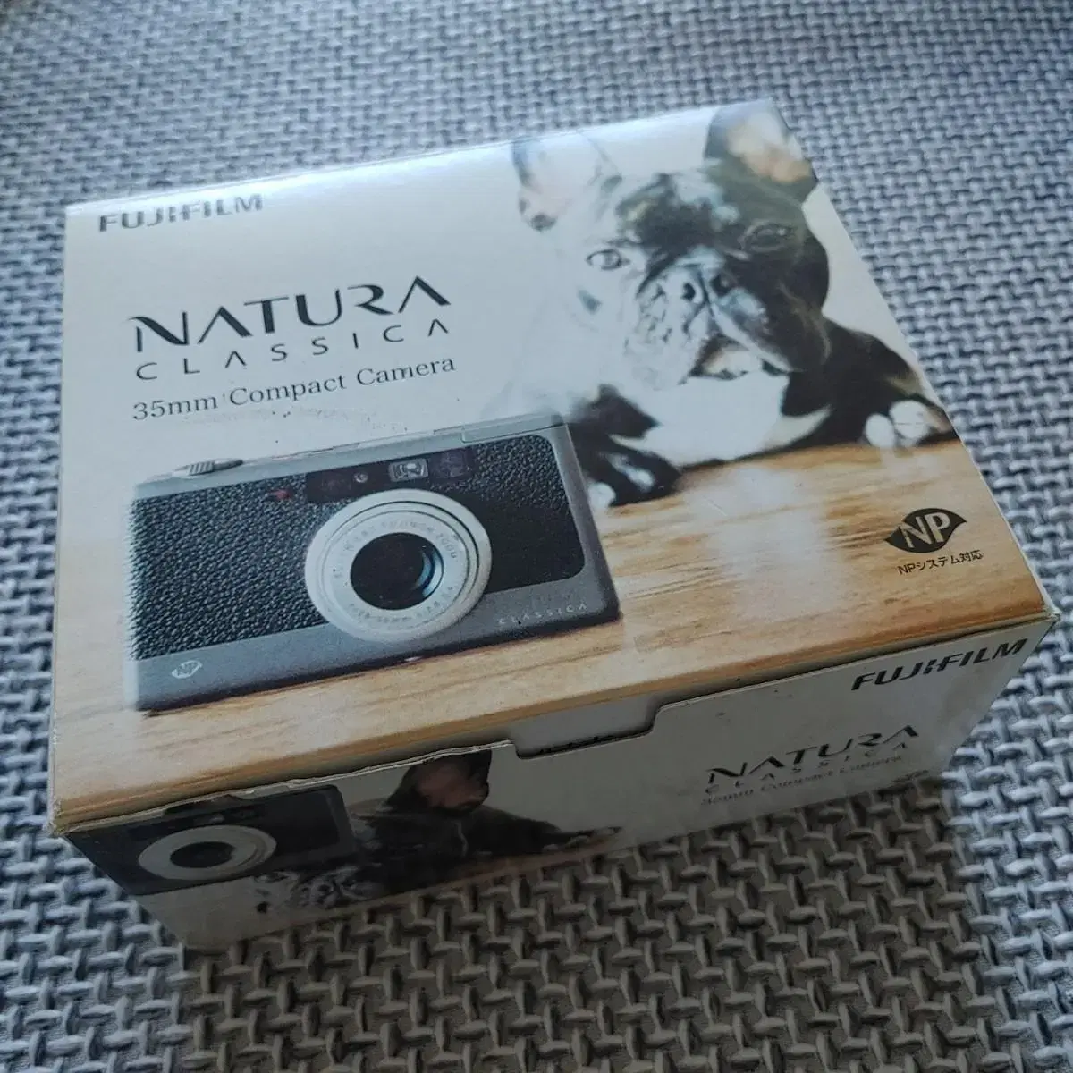 네츄라 클래시카 Natura Classica 필름 카메라 판매 합니다.