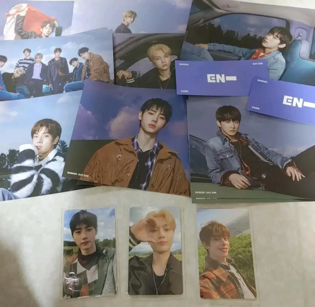 Enhypen photocard sells photo cards.