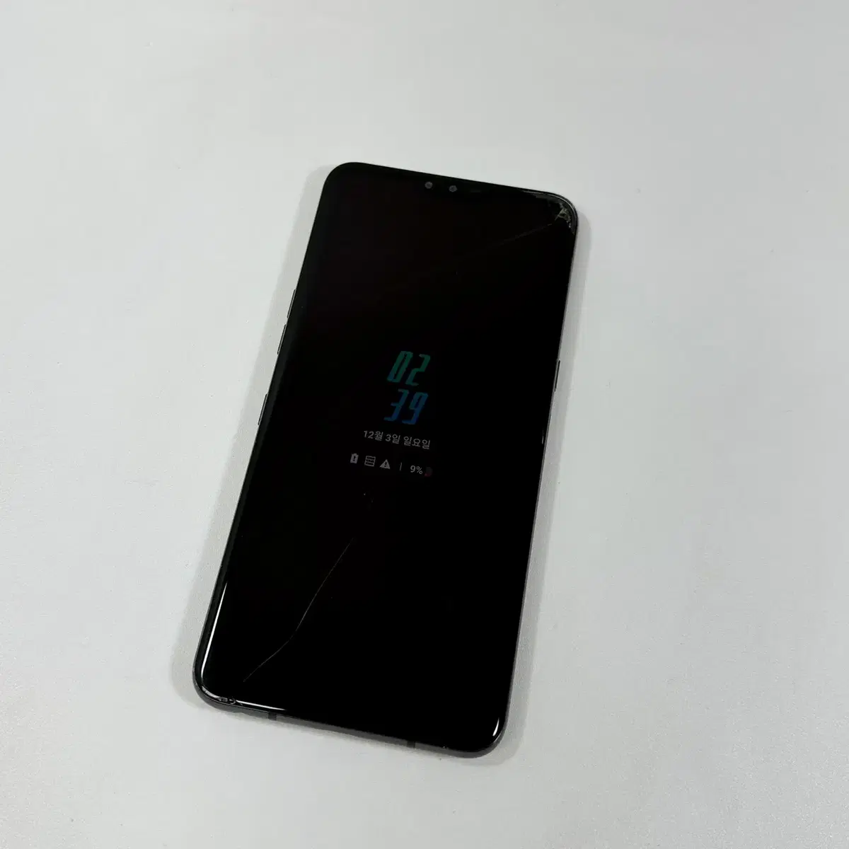 LG V50 ThinQ 블랙색상 128기가 판매합니다.