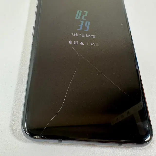 LG V50 ThinQ 블랙색상 128기가 판매합니다.