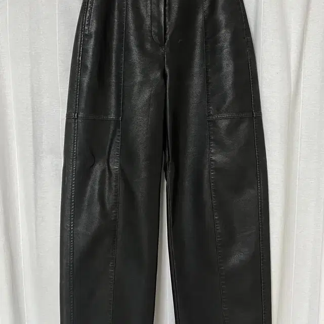 Rrace Faux Leather Pants 레이스 가죽 바지