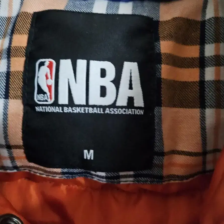 NBA 패딩조끼 M사이즈