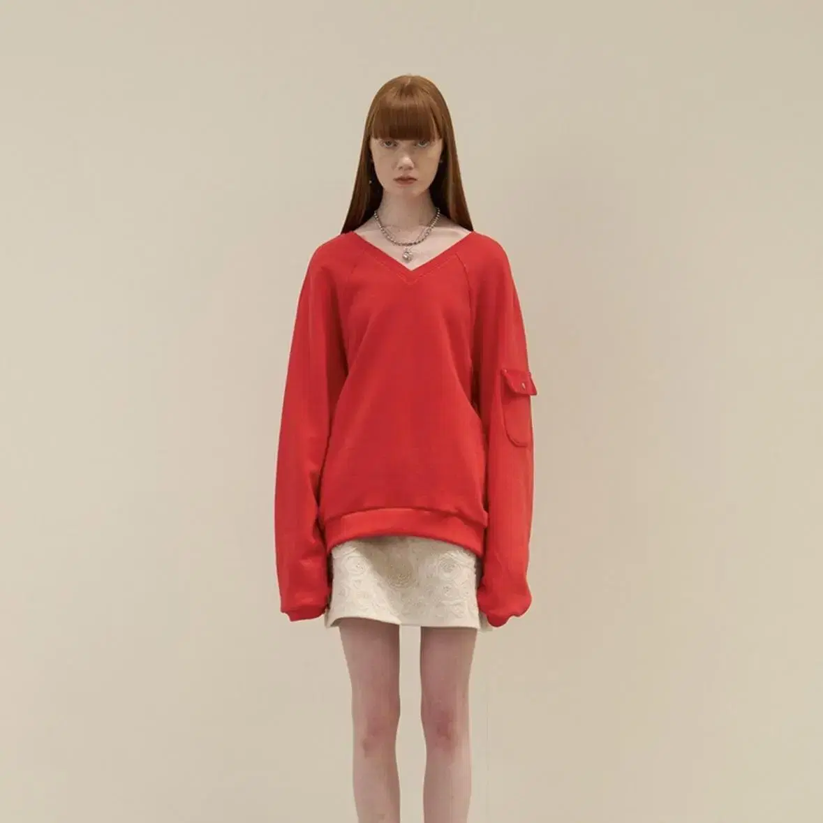 [구해요] 마론에디션 Red V-neck Sweatshirts