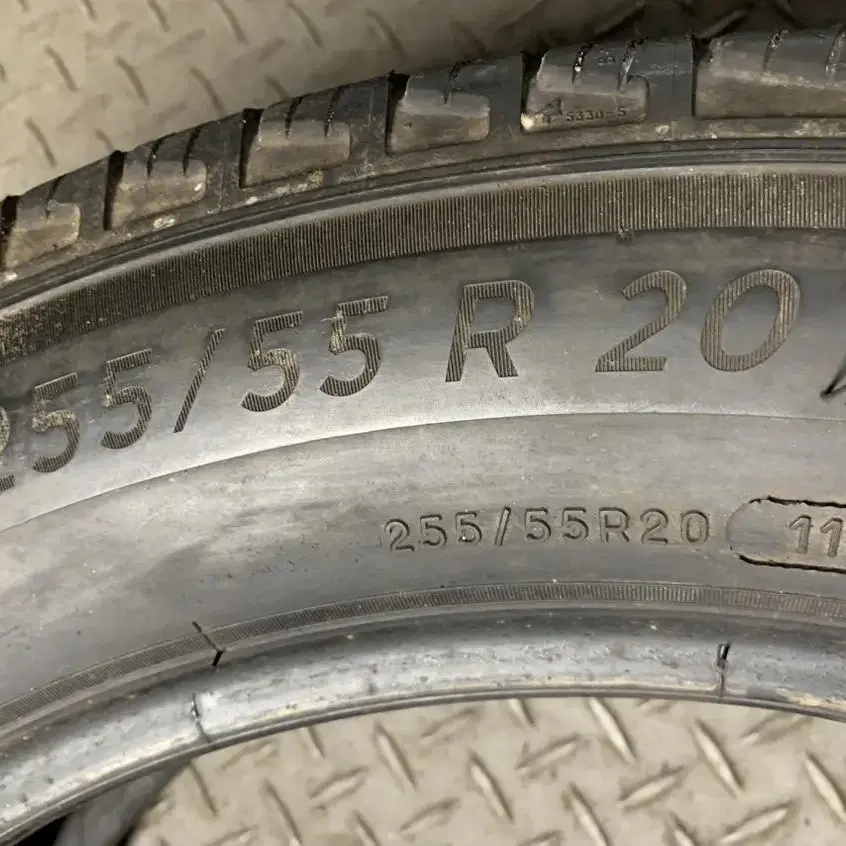 255/55R20 중고T