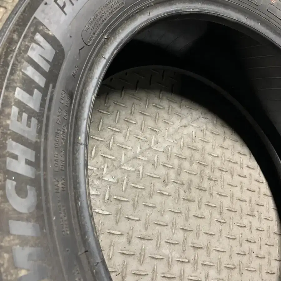 255/55R20 중고T