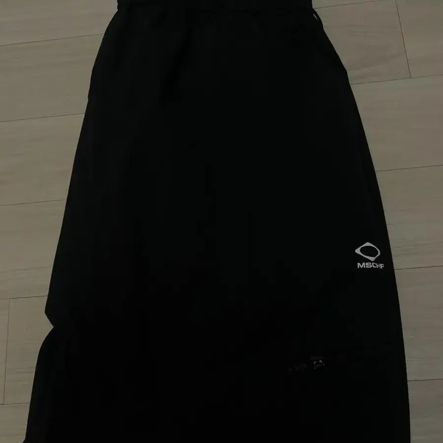 미스치프 LIGHT WEIGHT TRACK PANTS-BLACK