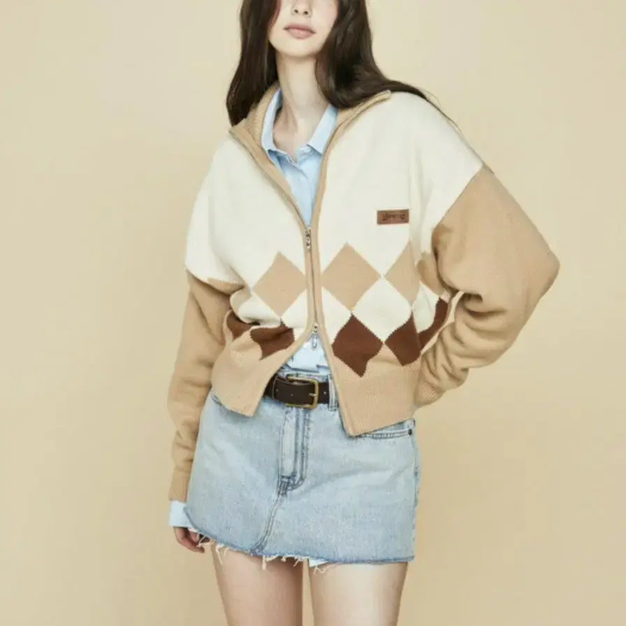 글로니 BLAIR ZIP SWEATER (brown)