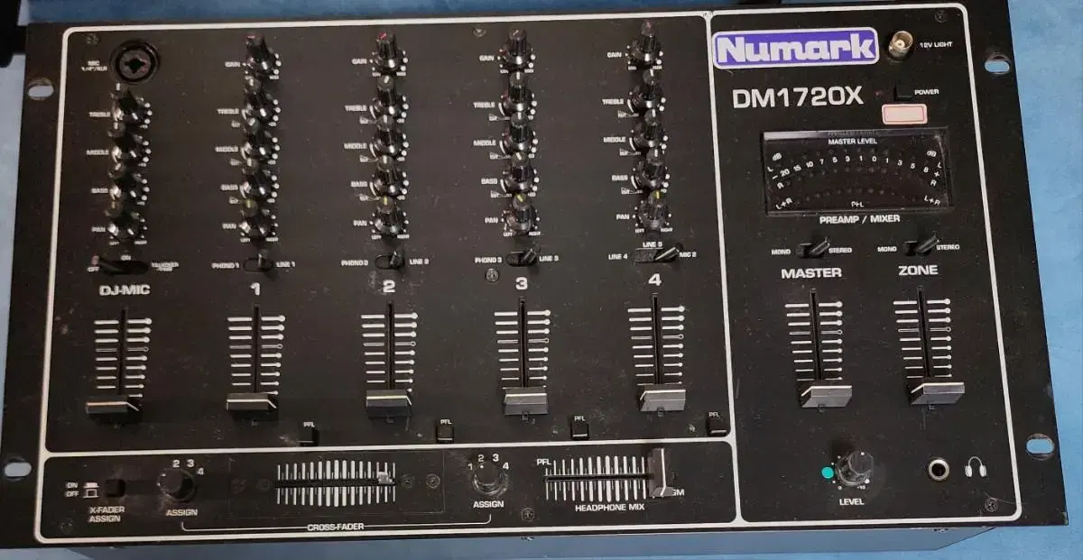 Numark DM1720X 믹서.콘솔