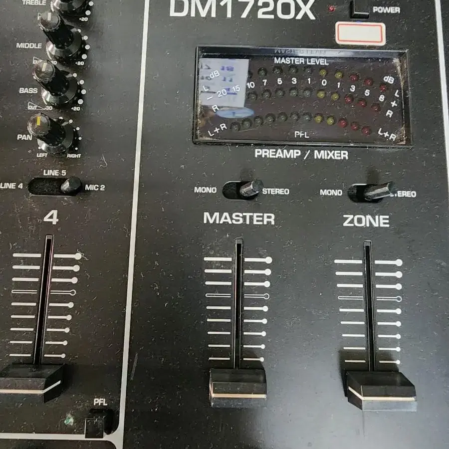 Numark DM1720X 믹서.콘솔