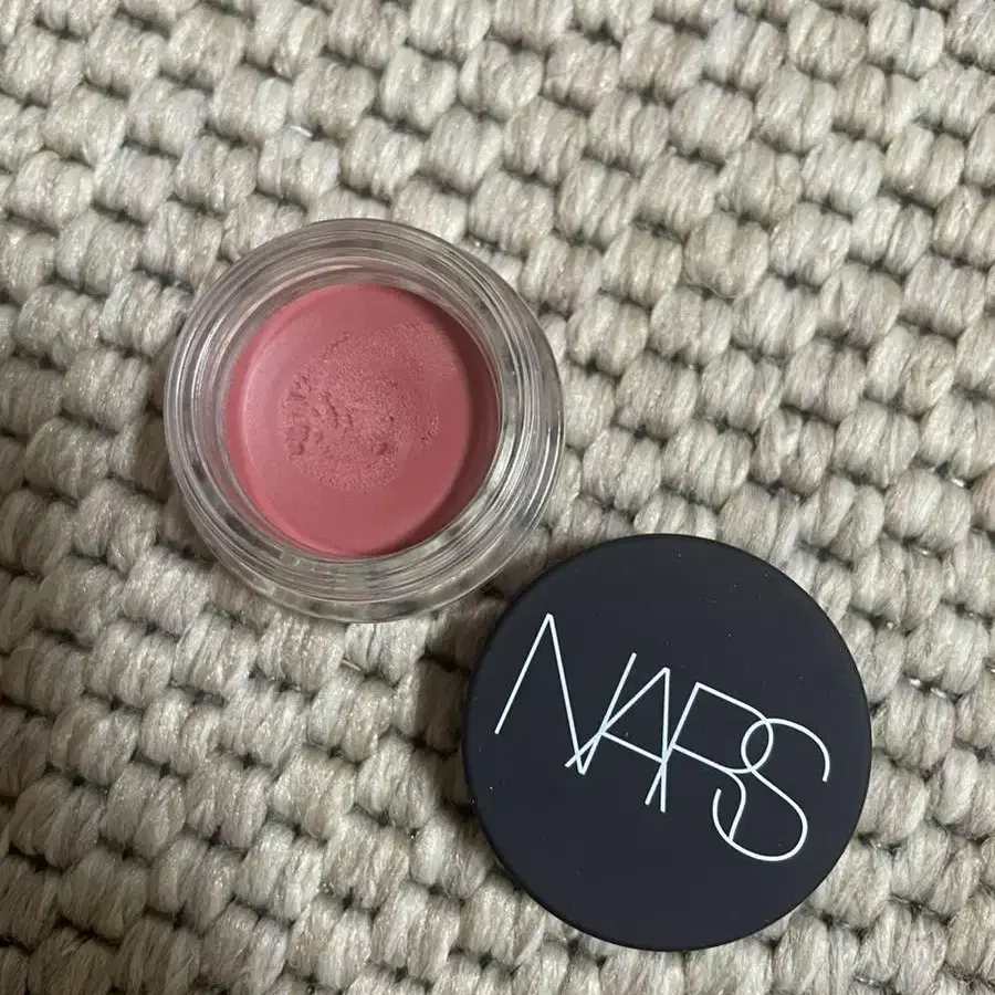 나스파우치 증정 * NARS 에어 매트 블러쉬 # 프리덤