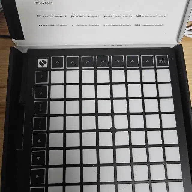 Launchpad Mini mk 3 판매합니다[네고 가능]