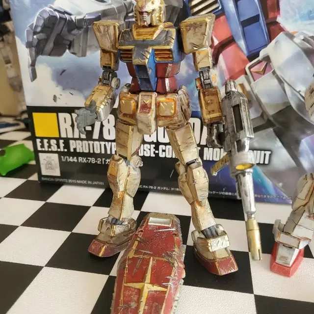 도색완성작 HGUC 육전형 건담 웨더링+ HGUC RX-78 웨더링혼합