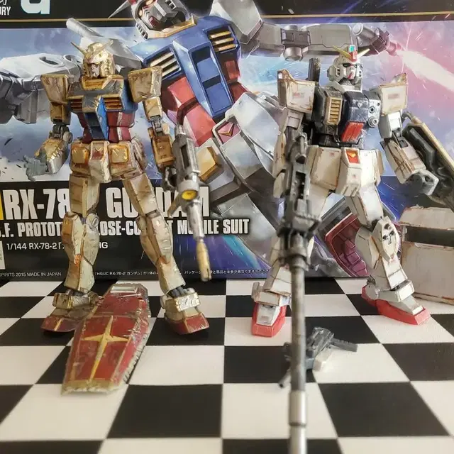 도색완성작 HGUC 육전형 건담 웨더링+ HGUC RX-78 웨더링혼합