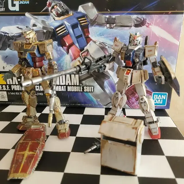 도색완성작 HGUC 육전형 건담 웨더링+ HGUC RX-78 웨더링혼합