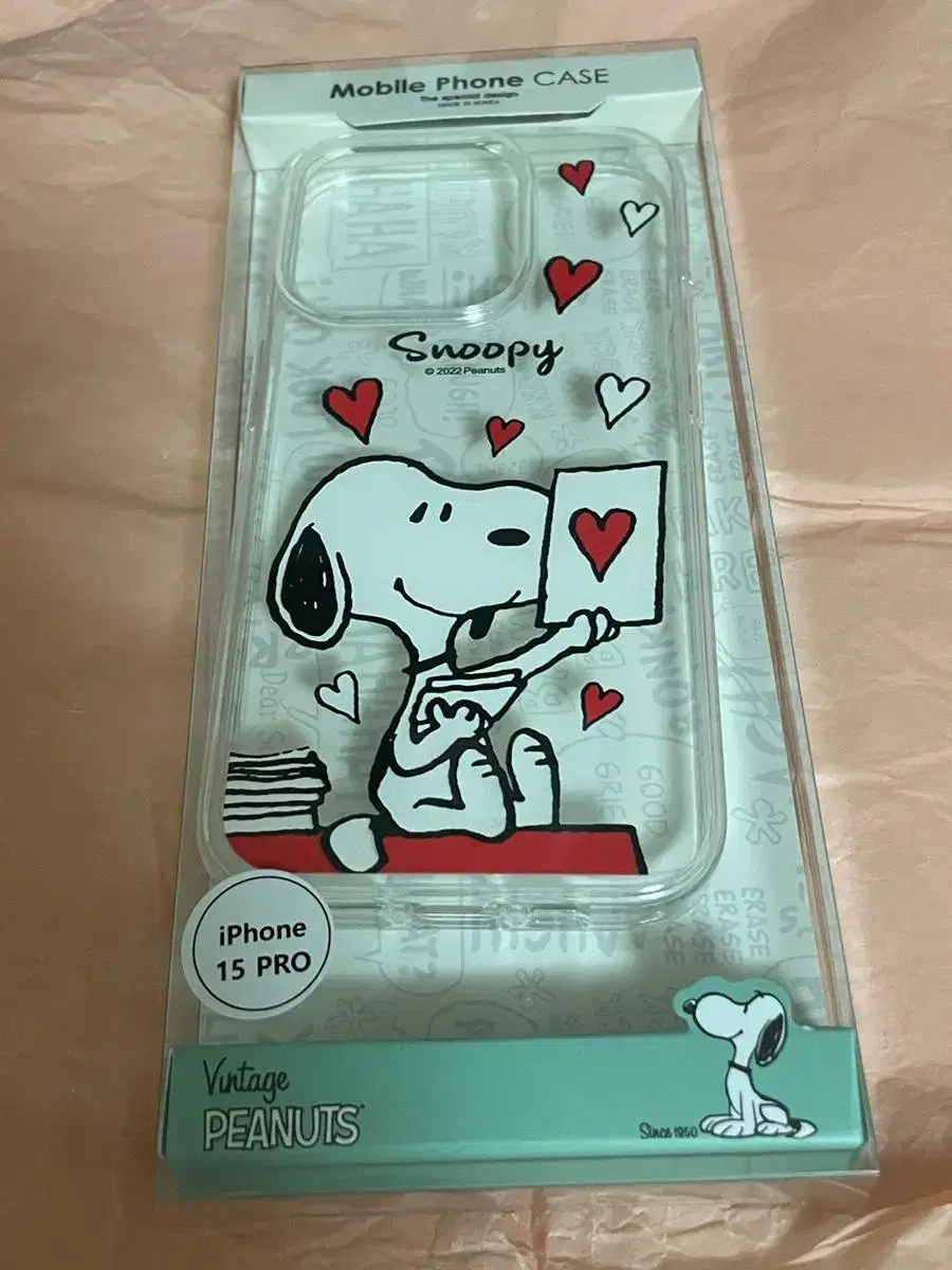 Snoopy iPhone 15 Pro