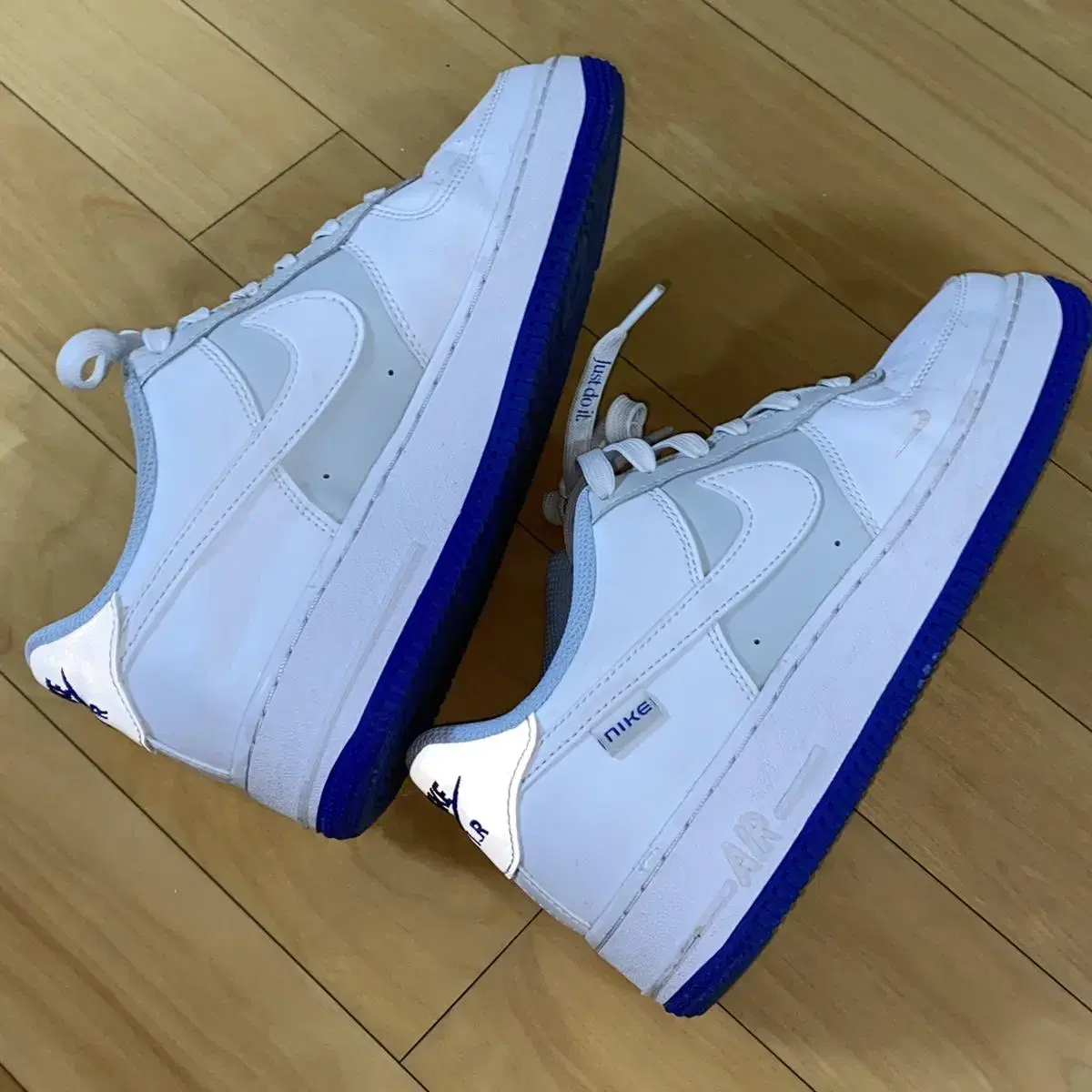 Nike Air Force 1 Lv8 (FB1844-111) 240 size