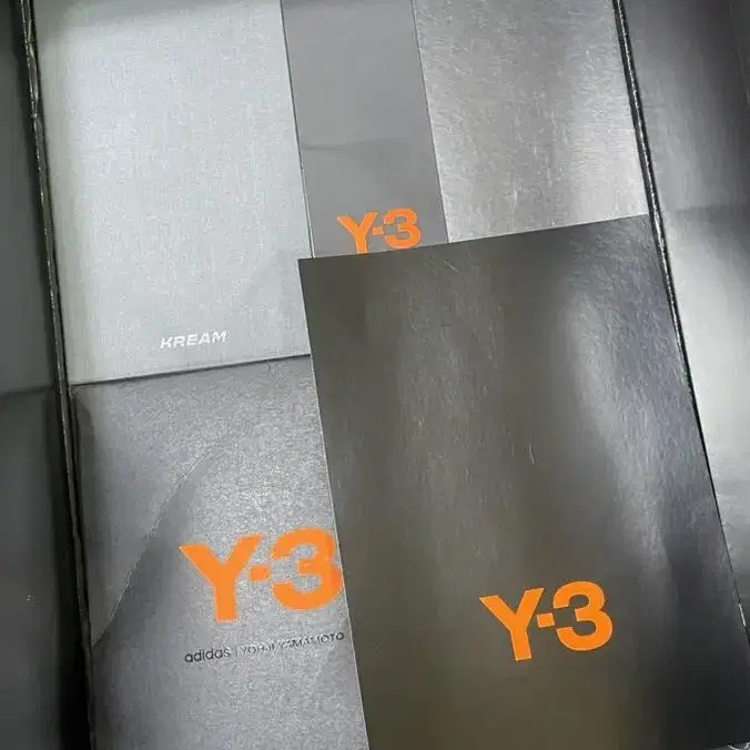 Y-3 요지 스타 블랙 화이트 230