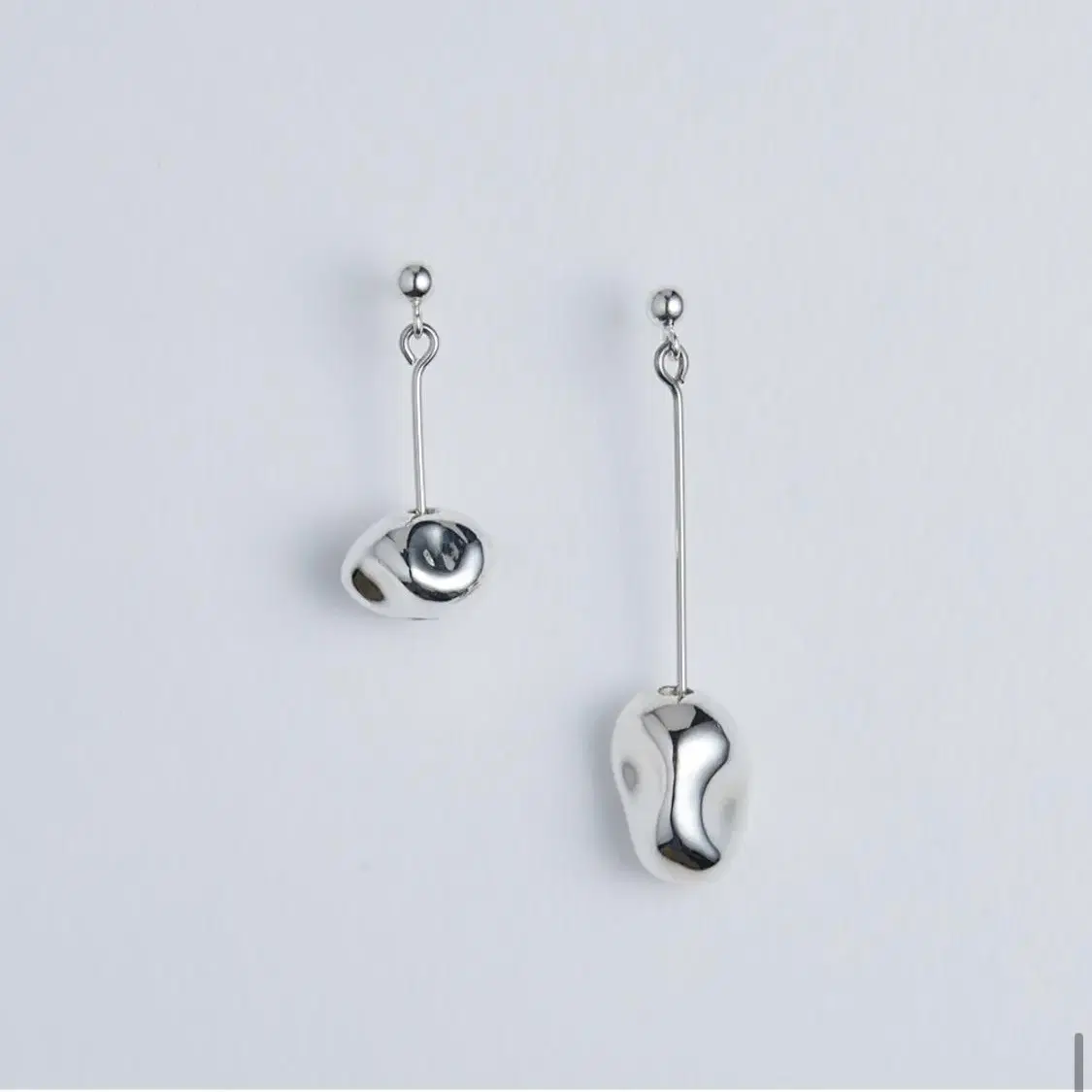 onill 온일 01-12 pebble earring 페블 귀걸이