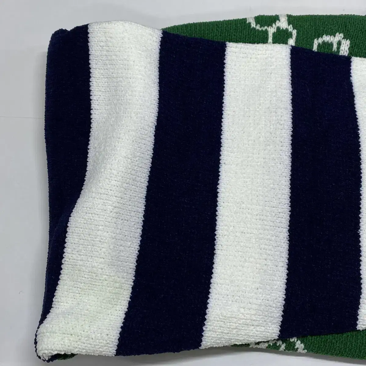 새거 KN0068 아파트먼트 decal knit green m