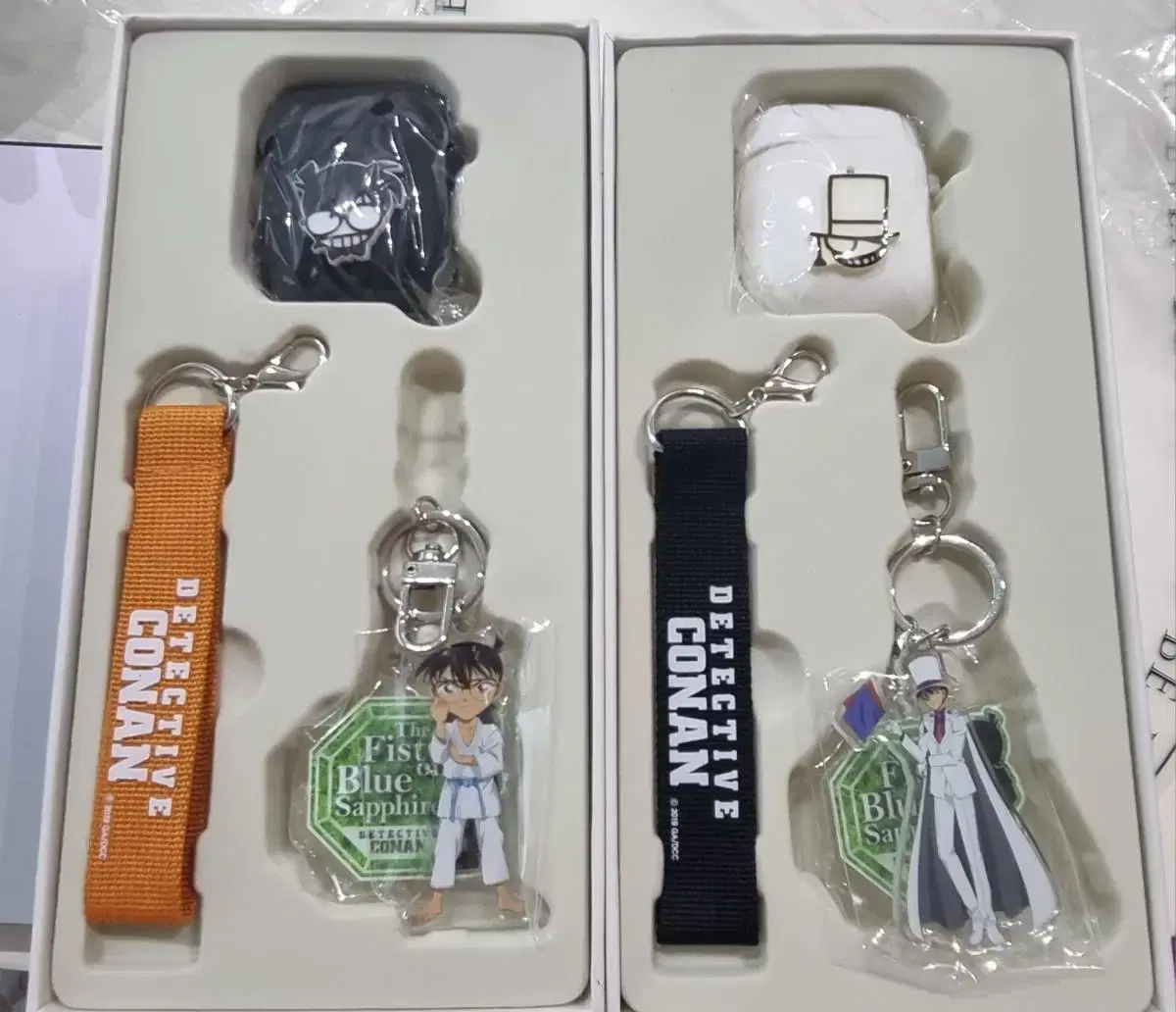 detective conan conan gordo kid wiretap pre-order benefit airpod case keyring set