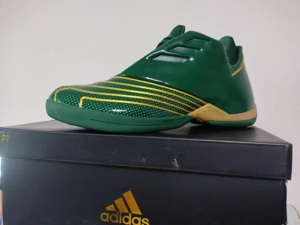 Tmax 290 basketball shoes Adidas sneakers