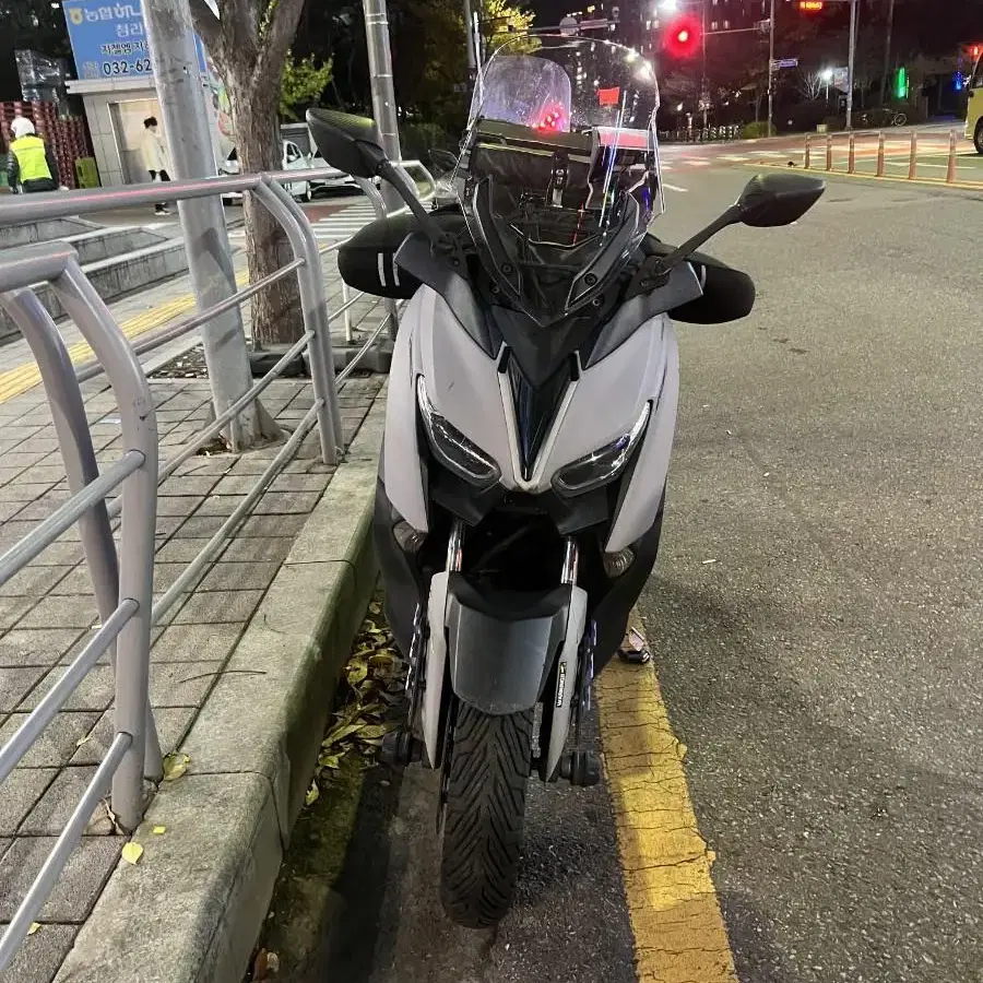 XMax 300cc 21년식