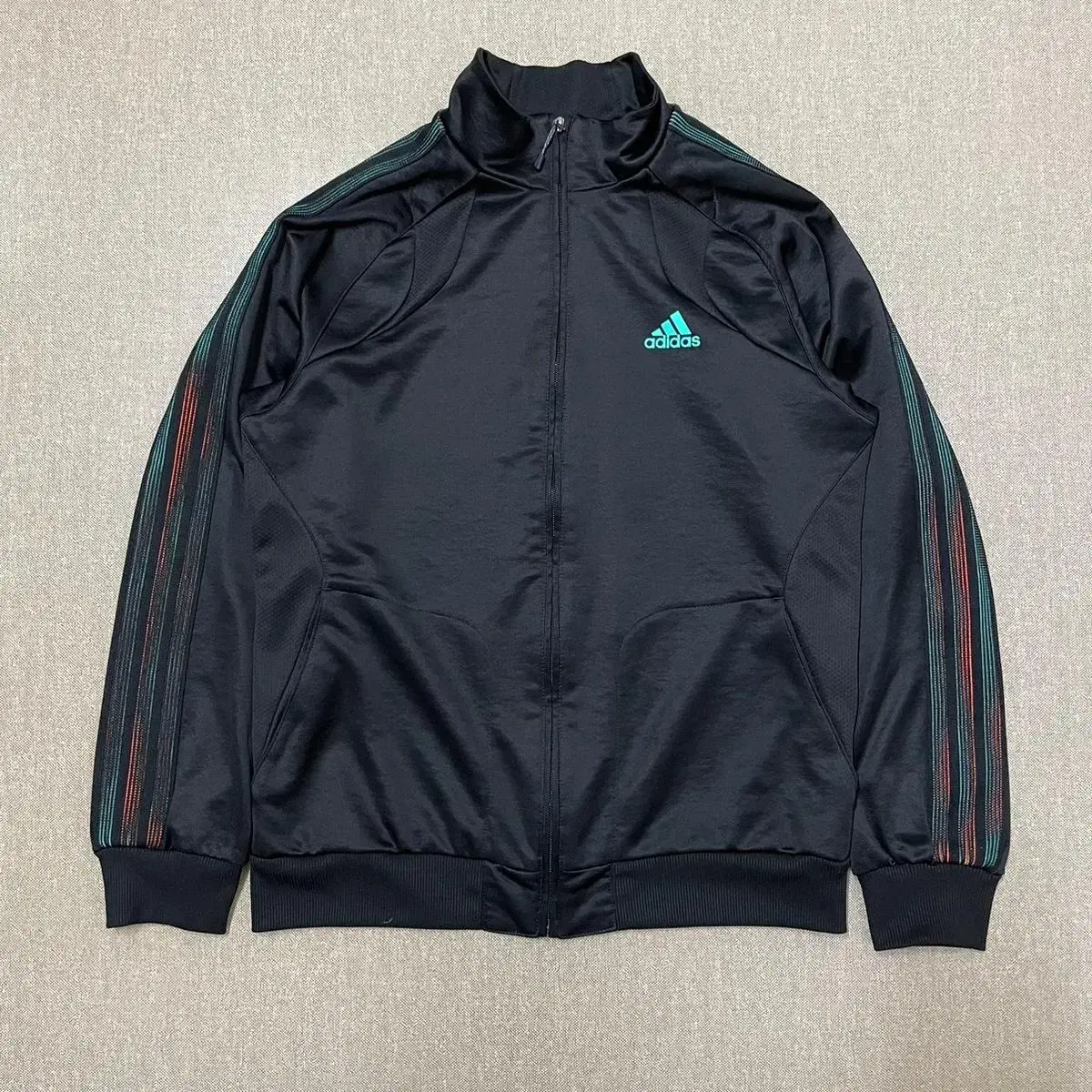 [takpo] adidas old school rare two tone jersey 95