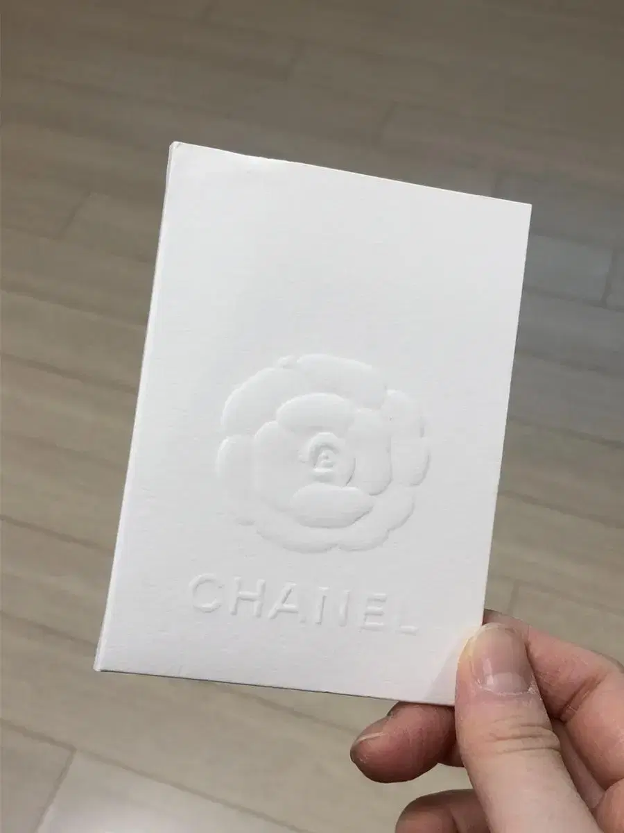 샤넬 미니 종이 파일 까멜리아 엠보싱 메모지 chanel