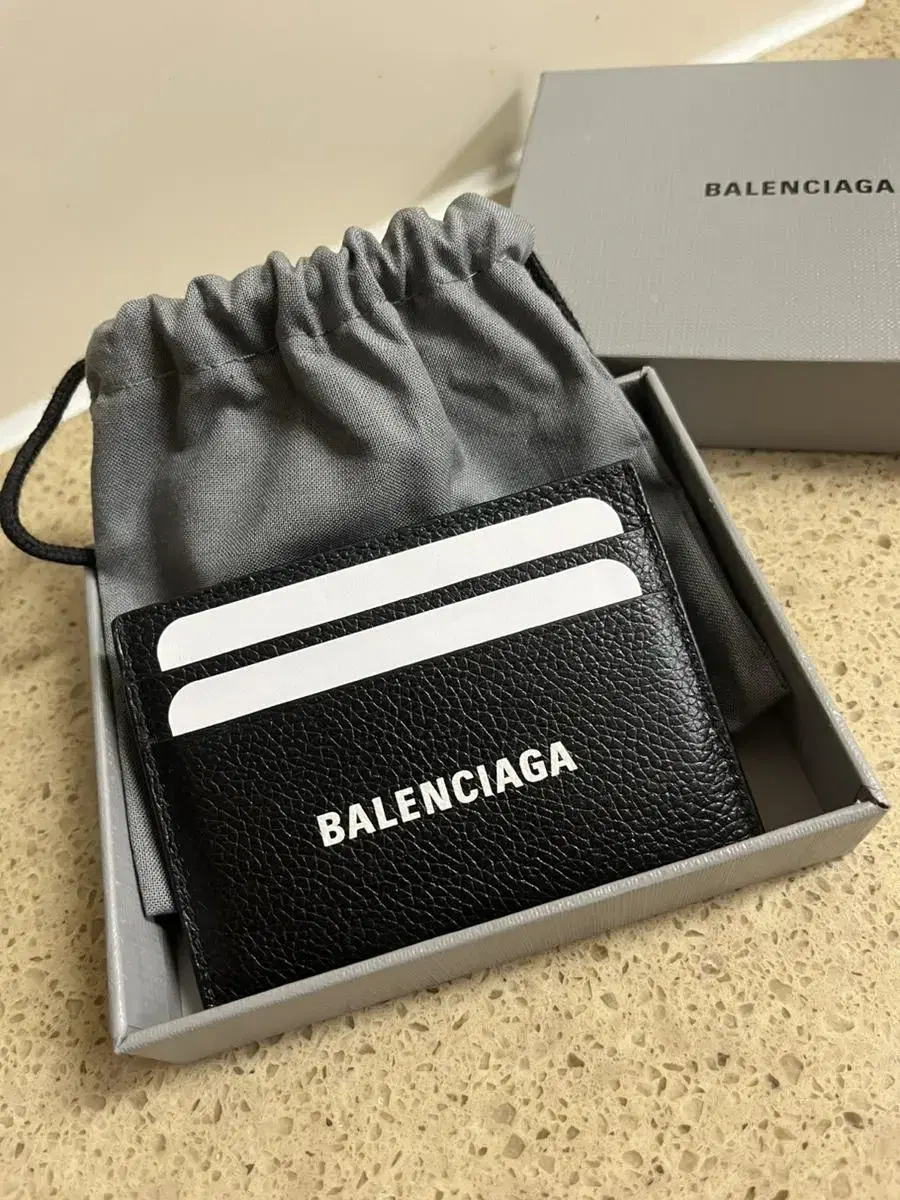 Balenciaga kard wallet