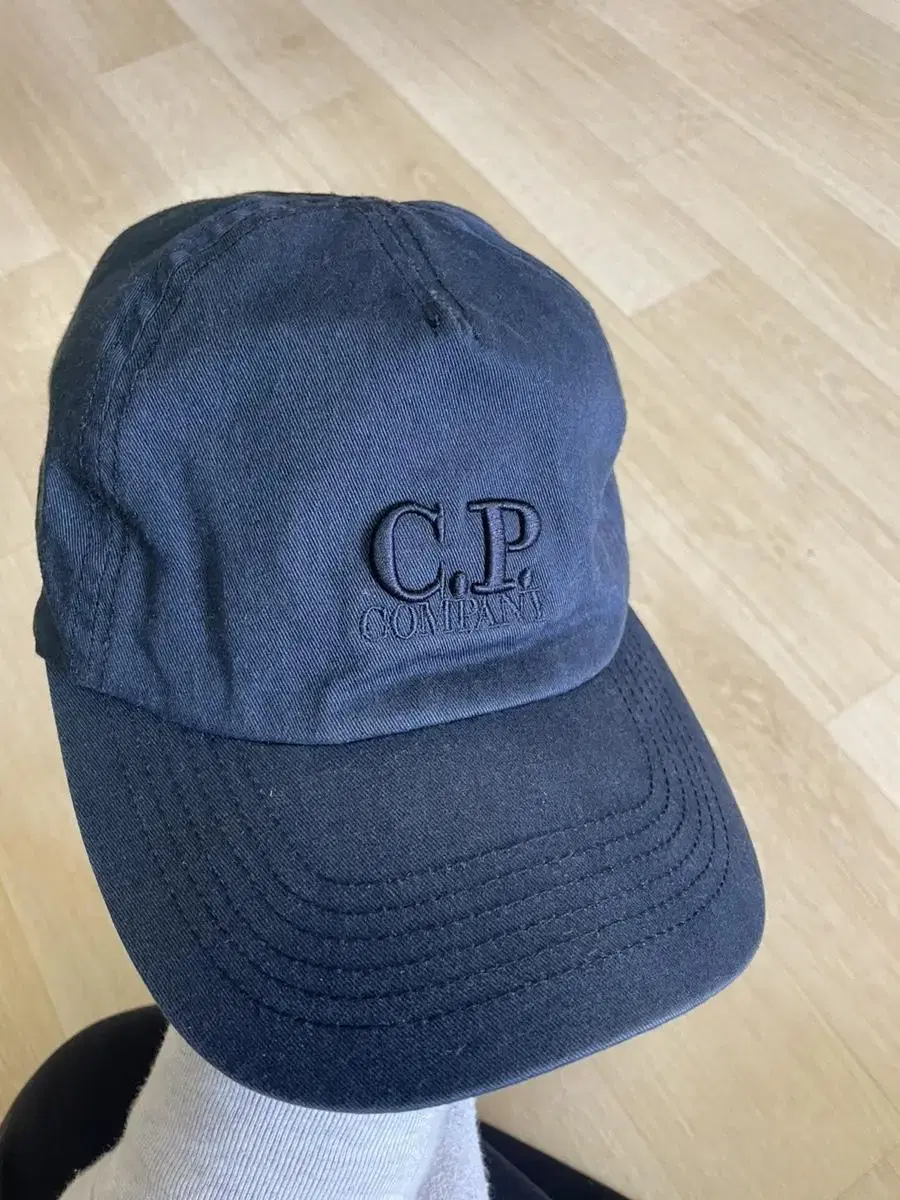 씨피컴퍼니 c.p.company 볼캡