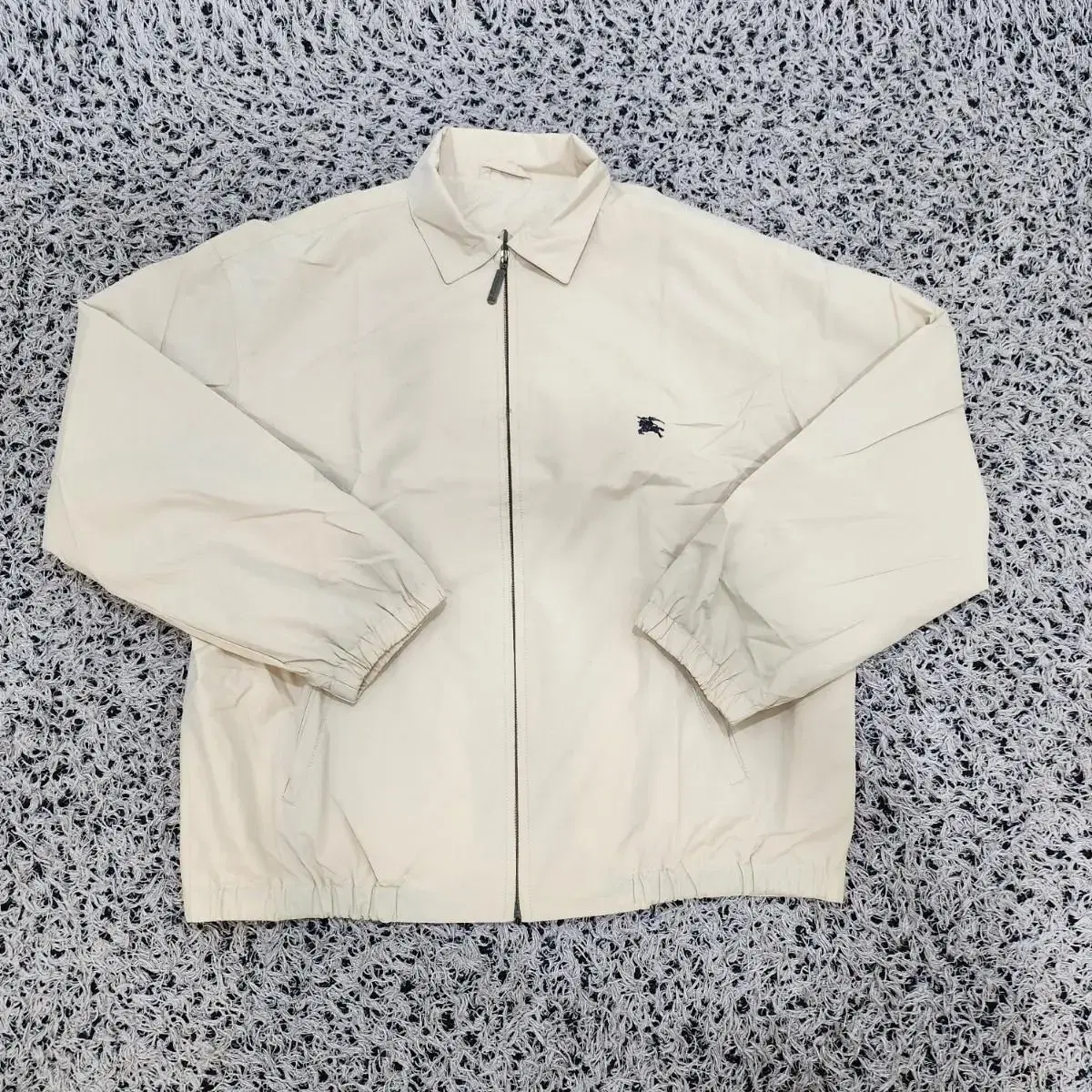 [L] Burberry Bloomin' Windbreaker (327)