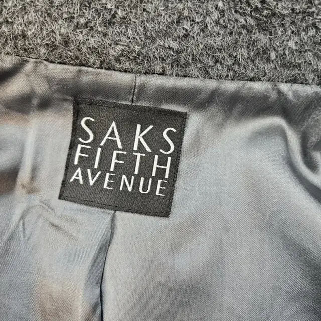 삭스 피프스 Saks Fifth Avenue 코트