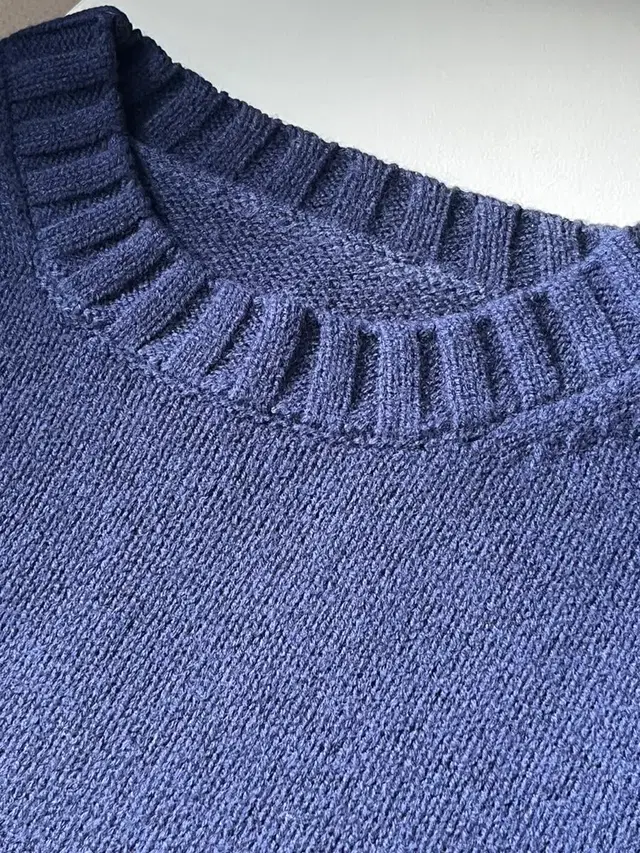 로우 울 니트 네이비 (L'EAU Lein pure wool knit)