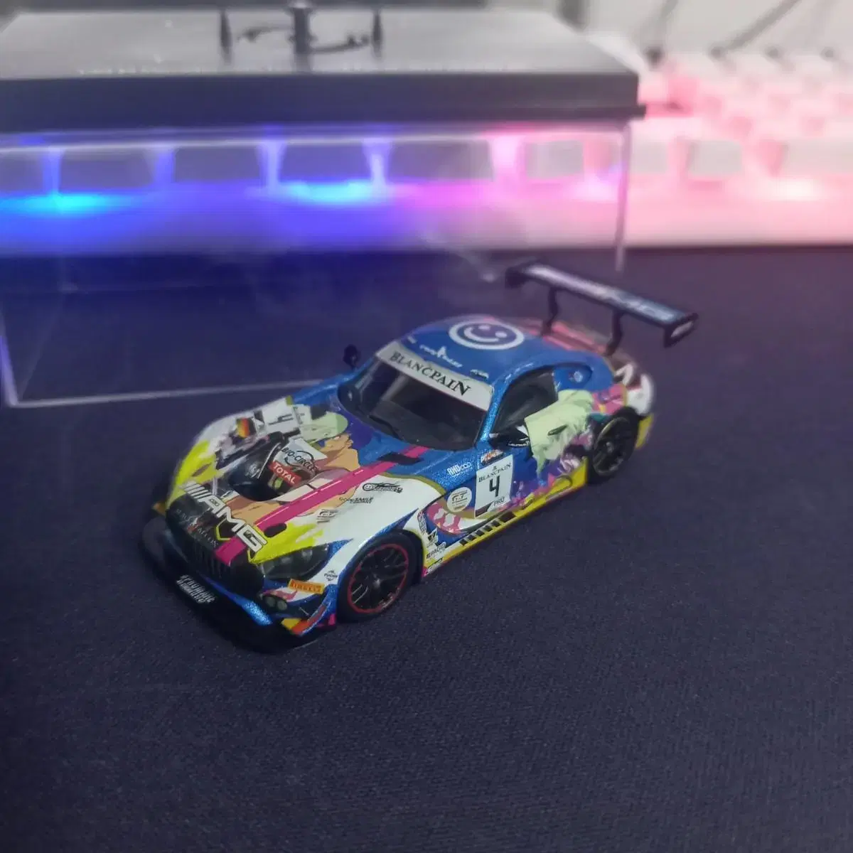 Quick sale) Goodsmile 1:64 Itasha Diecast Car Model