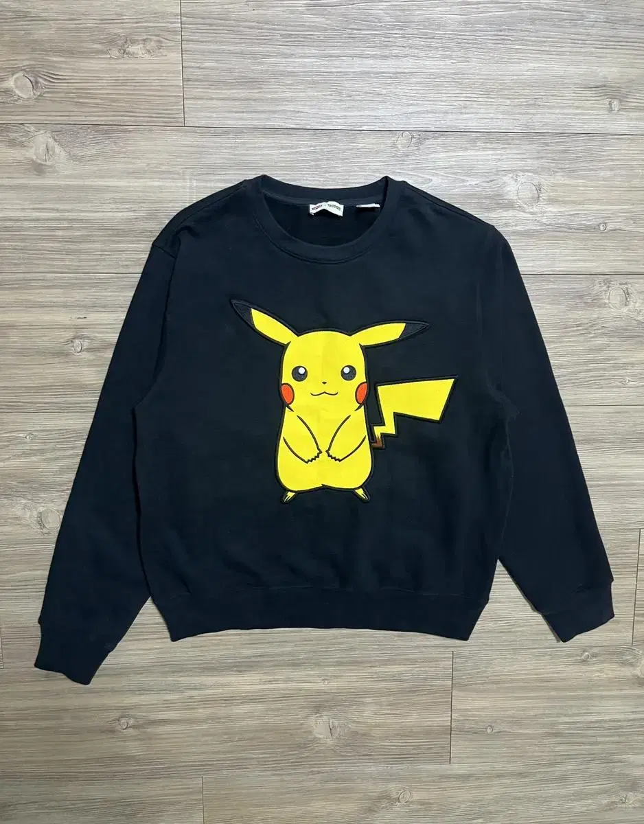 Levi's Pokémon Pikachu Embroidered Sweatshirt