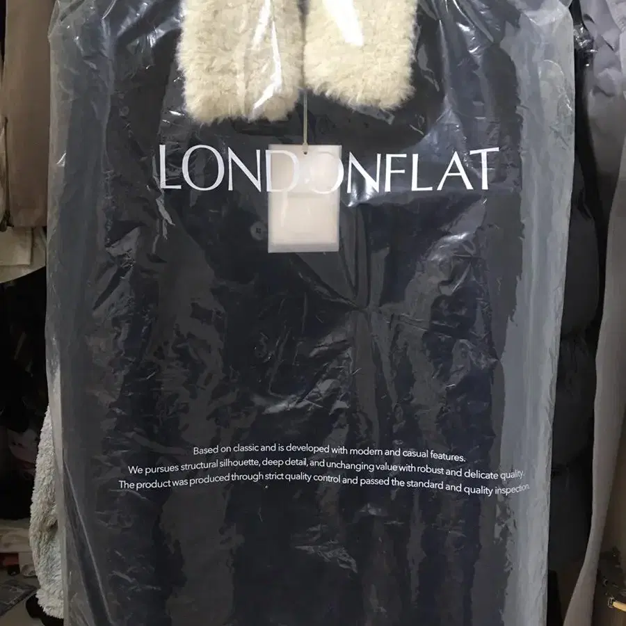 LONDONFLAT 런던플랏 22FW 클래식 피코트 네이비