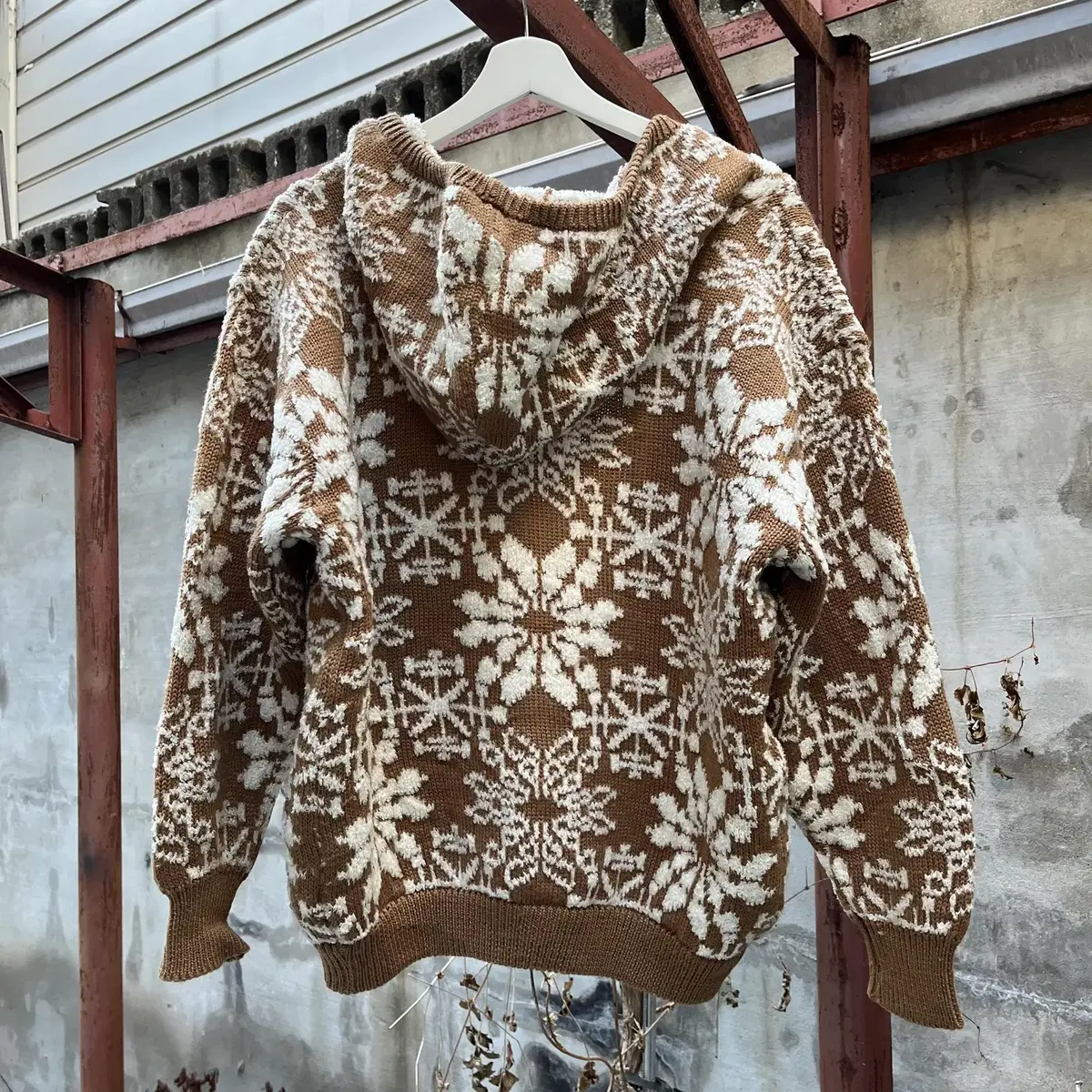 MUTE COLOR MODERATE knit hoodie (일본제)