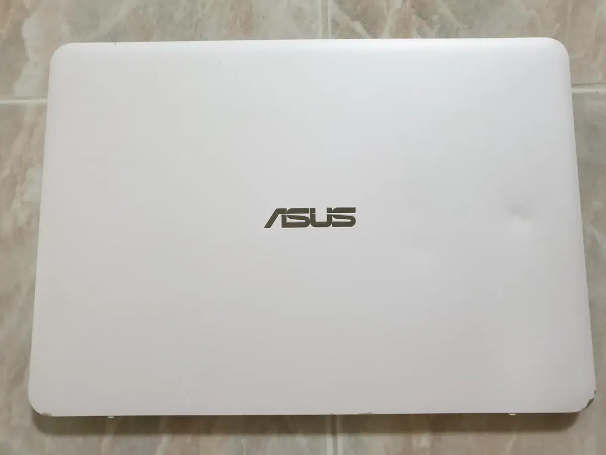 노트북 아수스 UX305F 램8g ssd128g 15만원