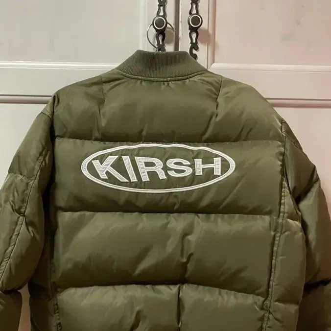 키르시 KIRSH 카키색 패딩