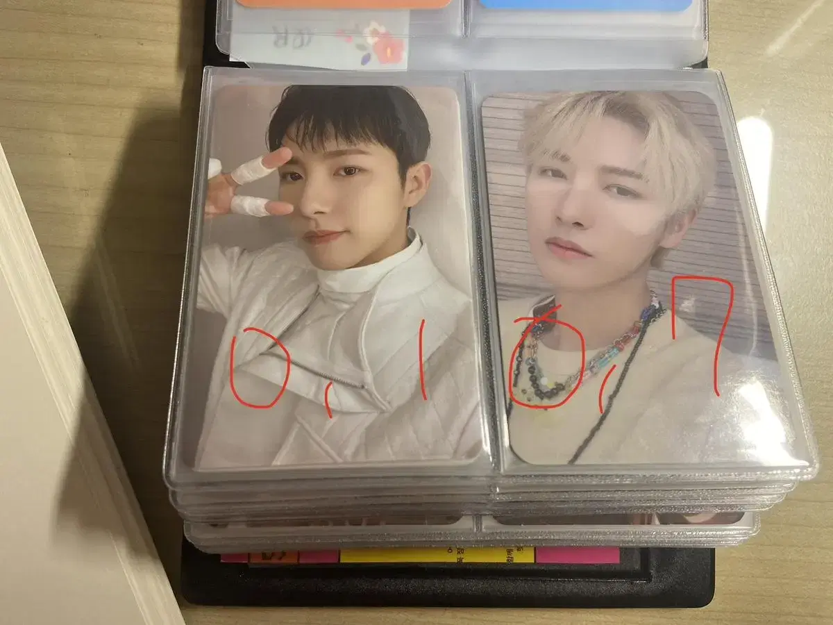 Helfu mumoshop renjun 2023 seasons greetings Renjun