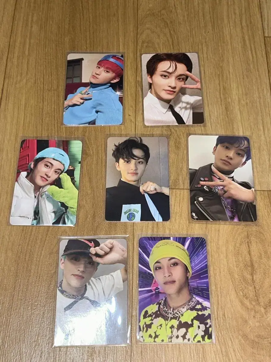 Mark photocard is for sale!!!