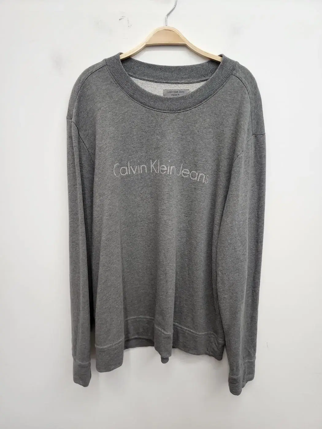 Calvin Klein Men's Tops (size 105)