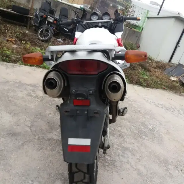 혼다 바라대로 1000cc xr1000v  팝니다