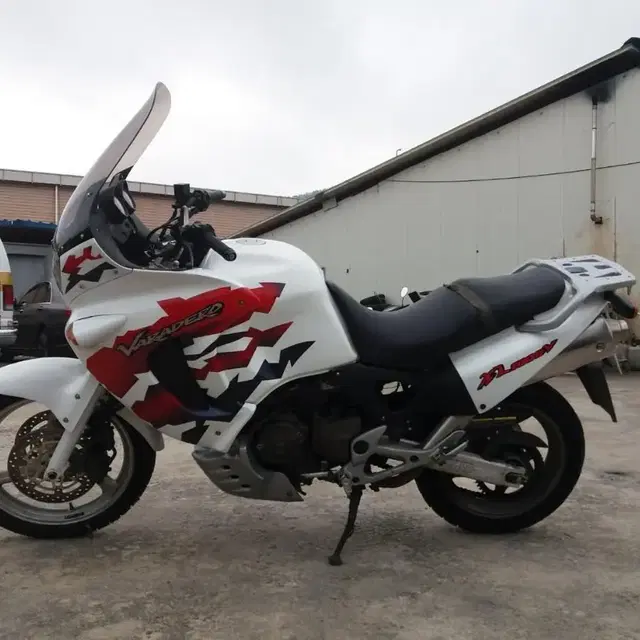 혼다 바라대로 1000cc xr1000v  팝니다