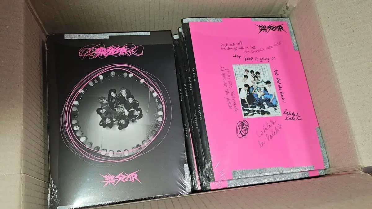 Skz Rockstar sealed album WTS 1 rolled version