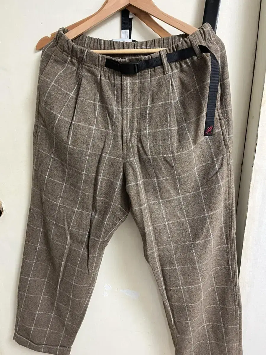 [L]Gramici One-Tuck Check Slacks