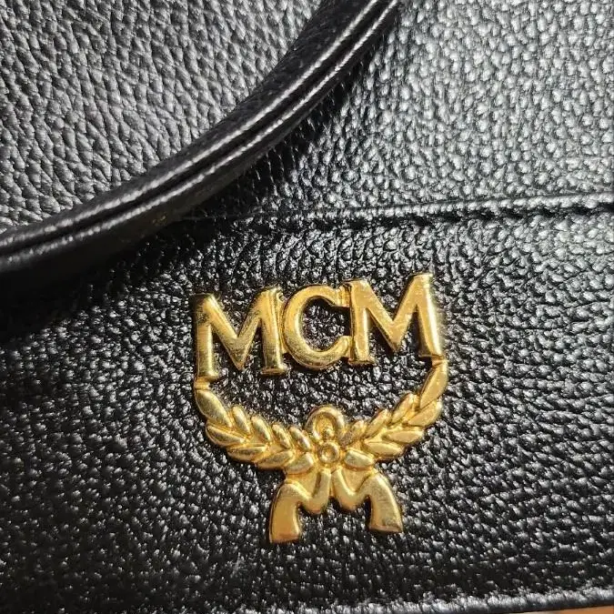 MCM 숄더백